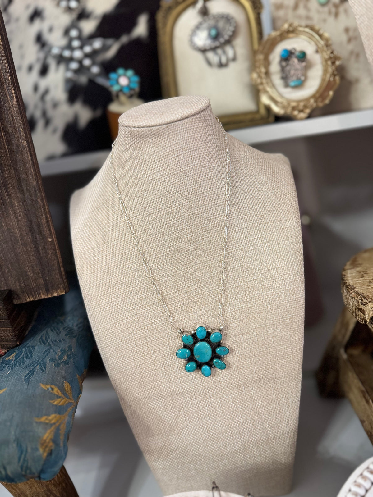 Trish largo cluster necklace