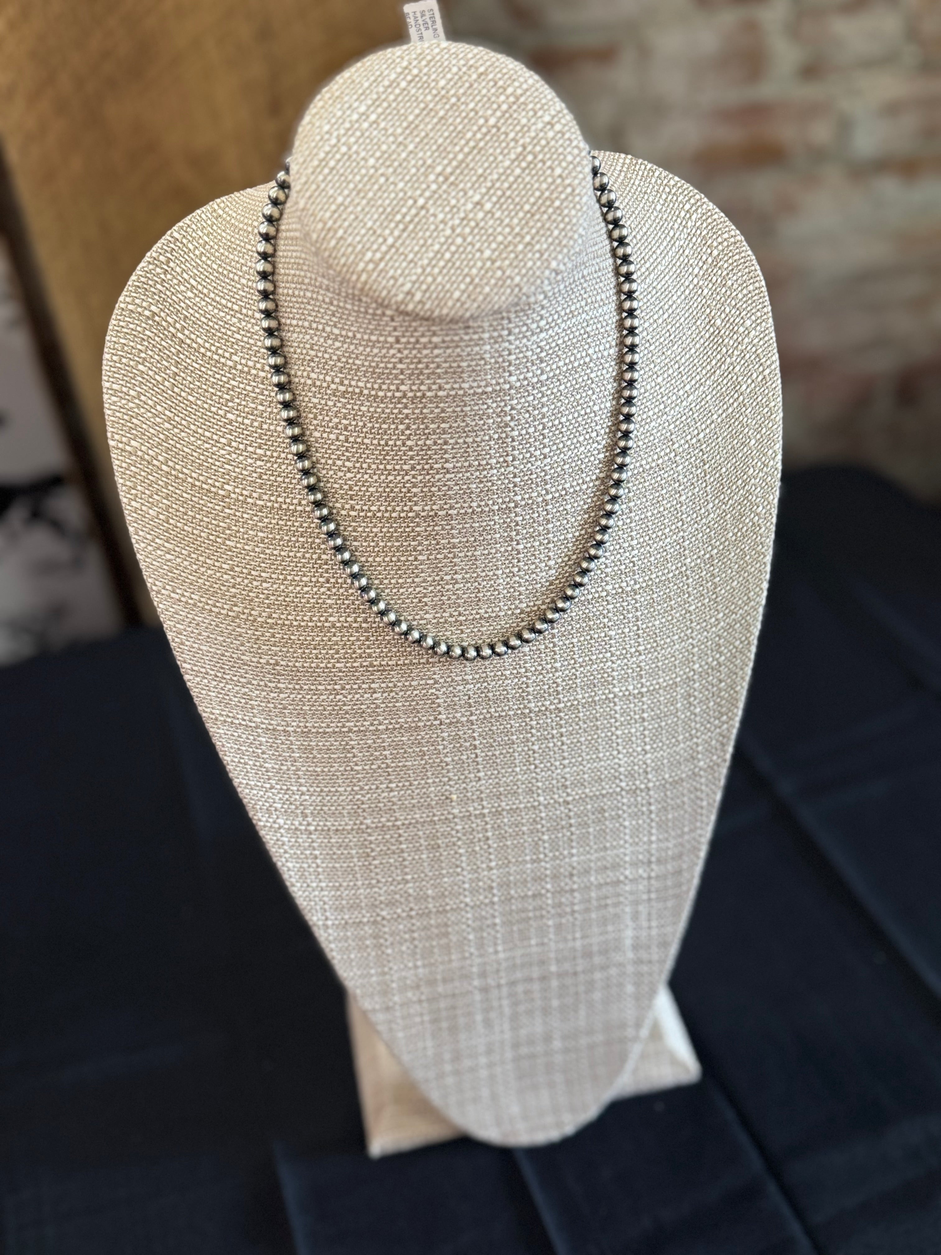 Handstrung 6 MM 20 inch pearls