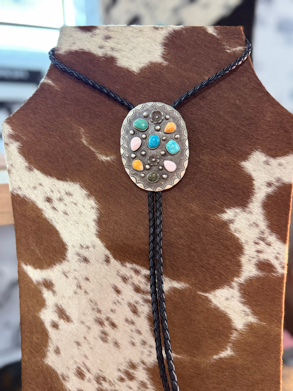 Multi stone bolo