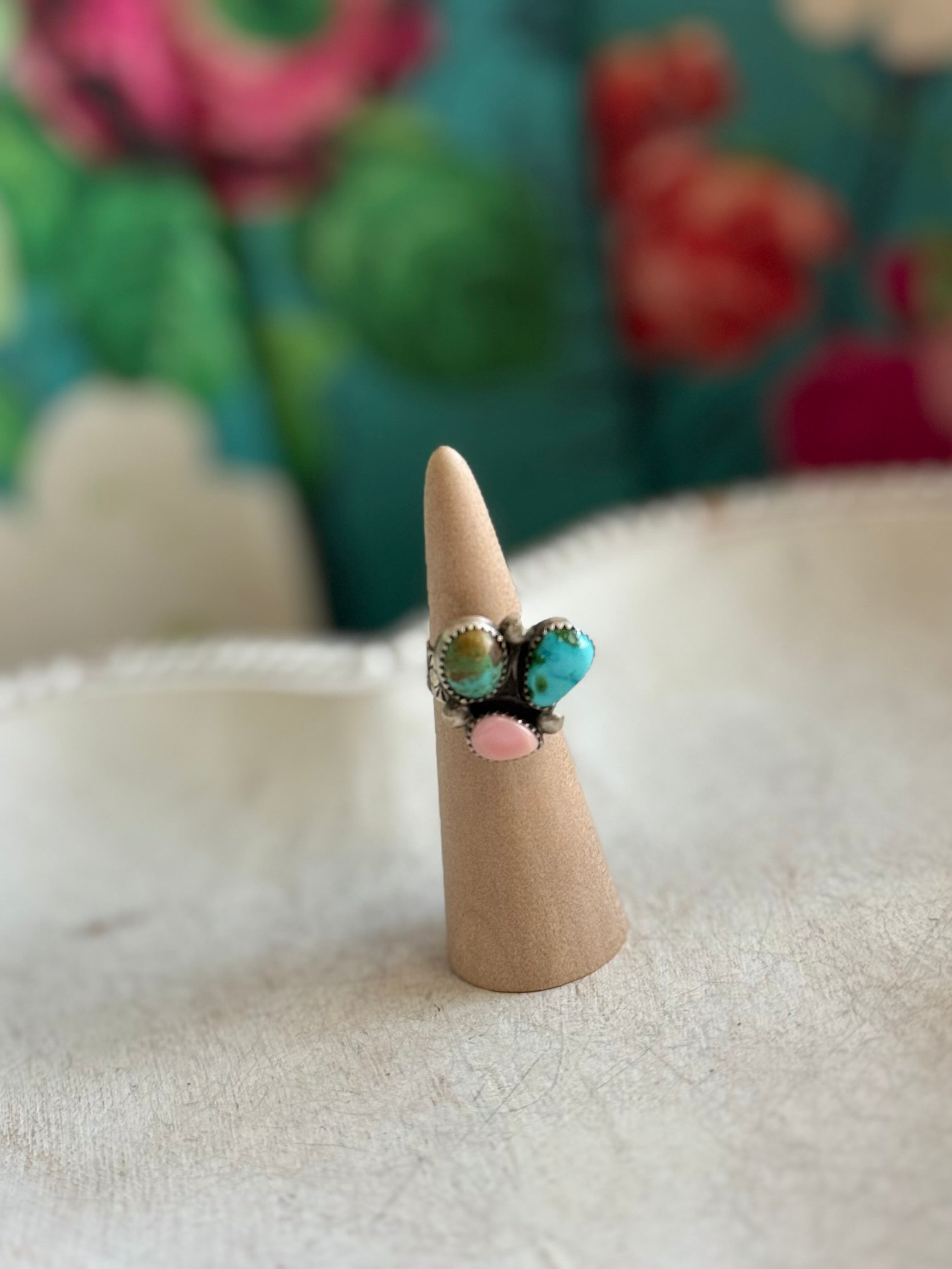 Pink conch, Kingman cluster ring
