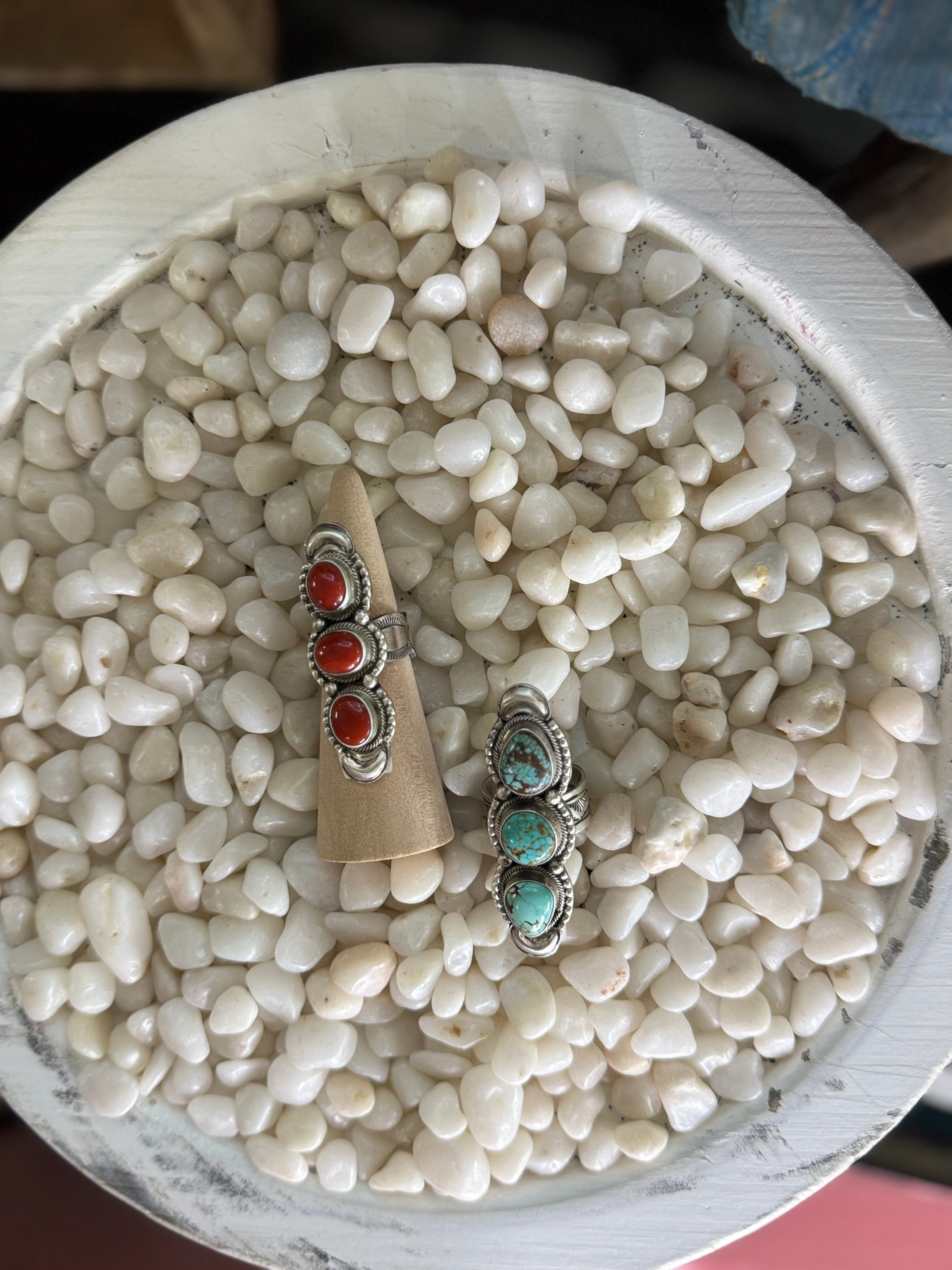 3 stone Tillie John adjustable rings