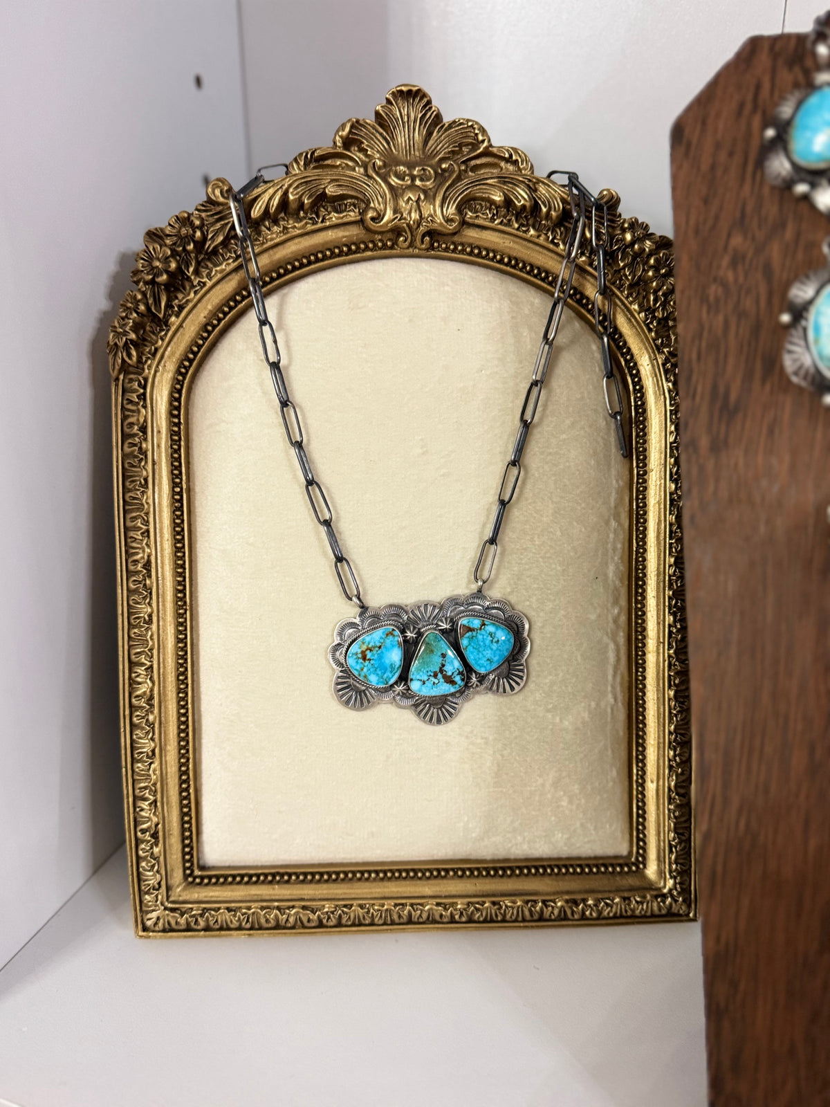 3 stone bar necklace