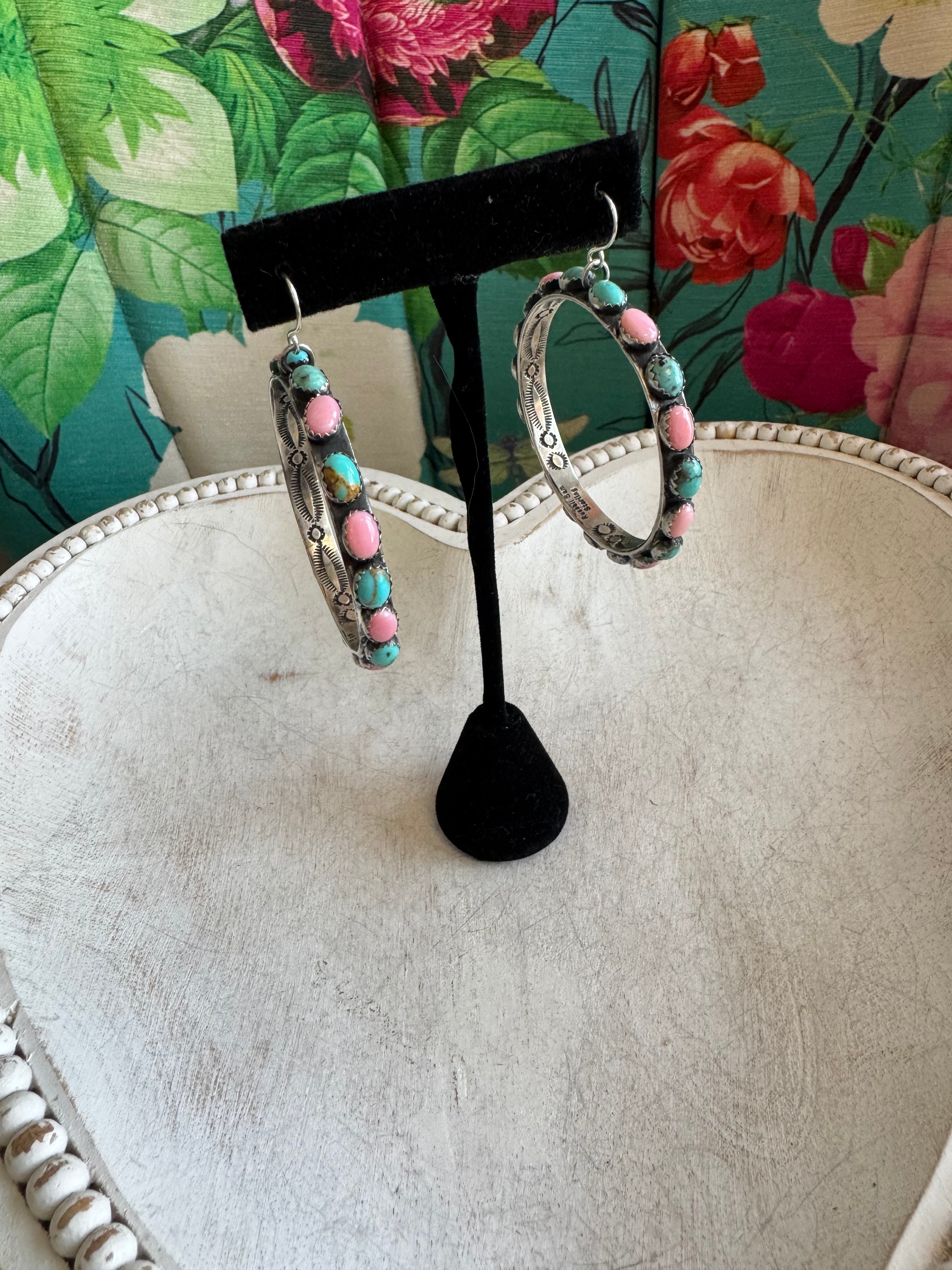 Kingman hoops and pink conch and Kingman hoops