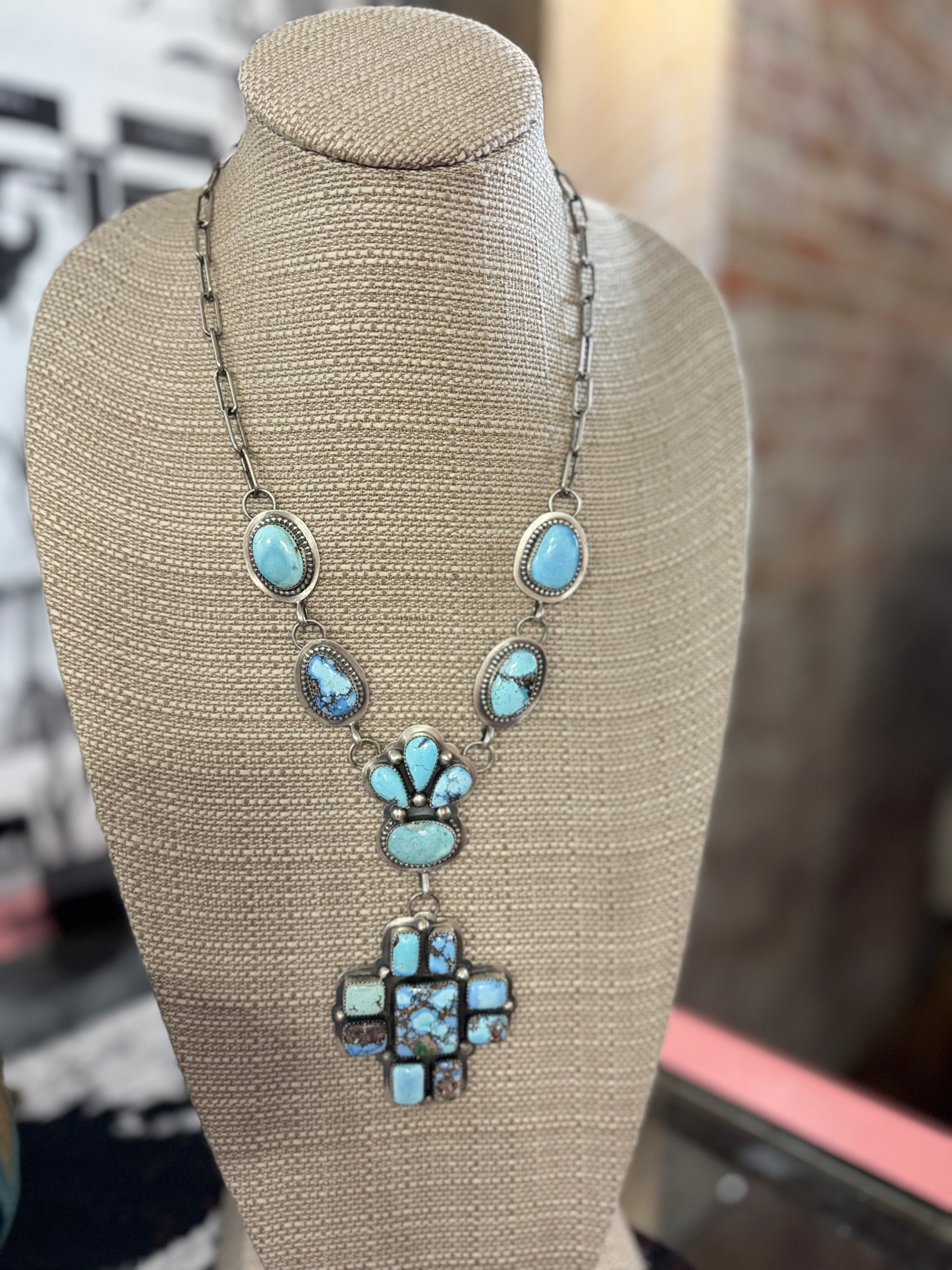 The golden hills statement piece