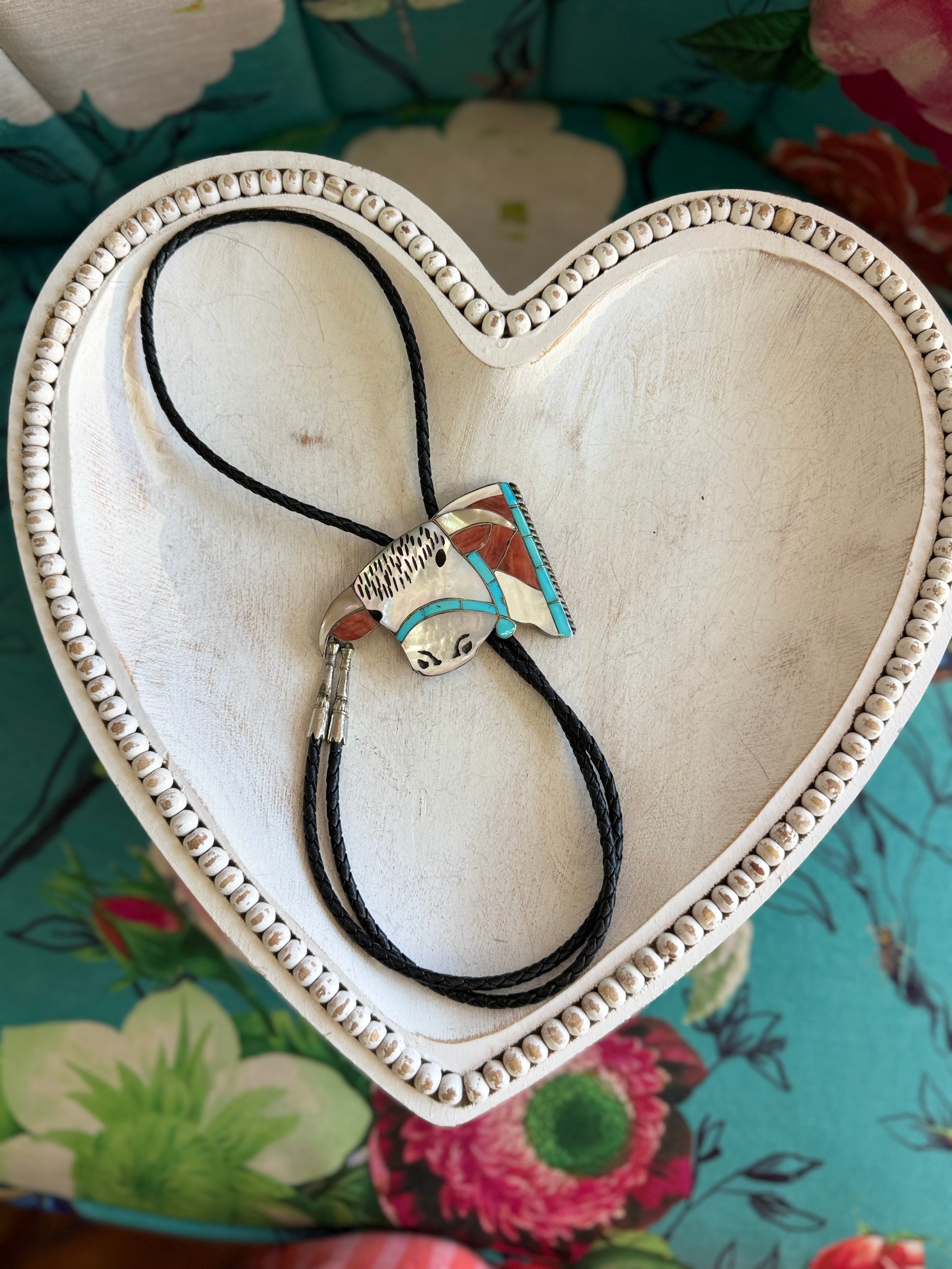 Vintage Hereford bolo