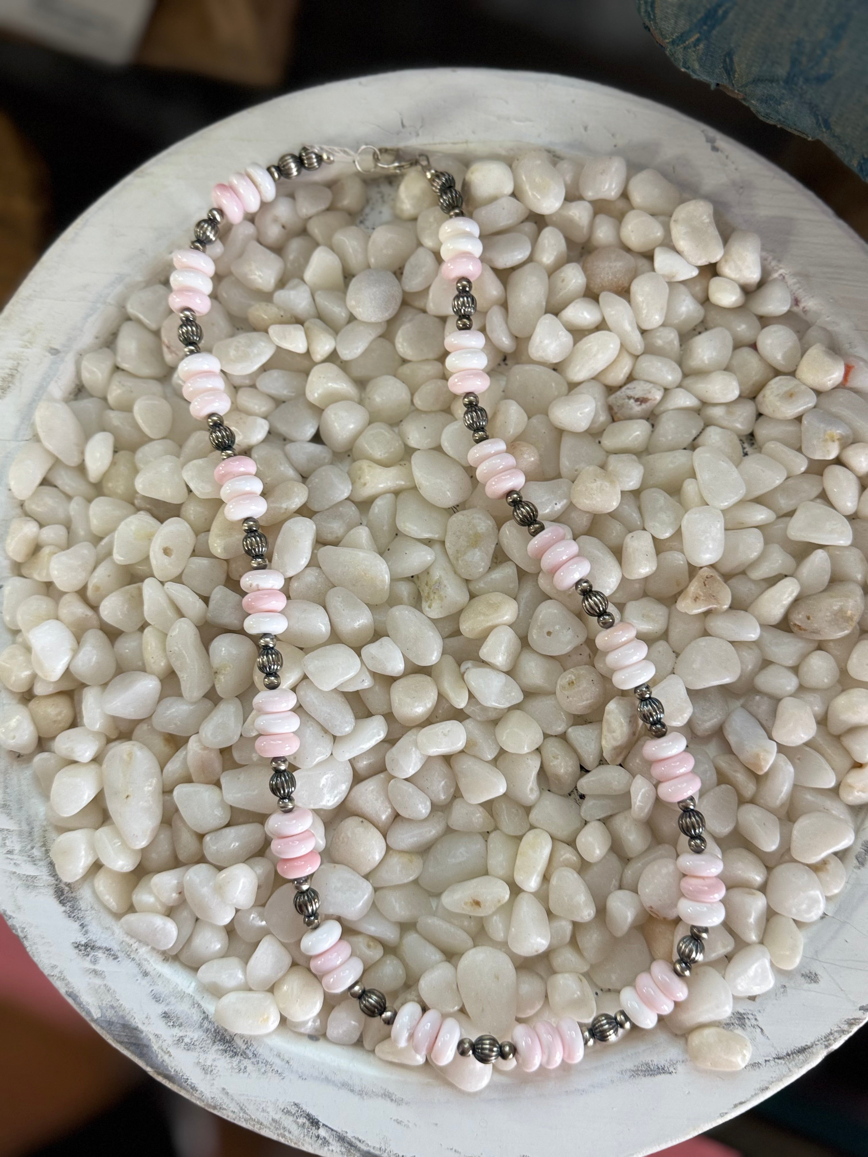 Pink conch and sterling silver pearl necklace 20’inch
